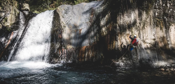 France Territoires, image Canyoning